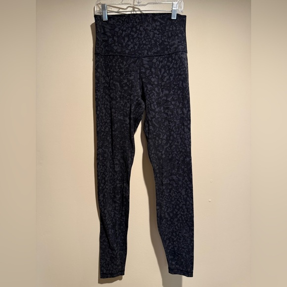 Lululemon Align SHR Pant tight camo size 6 - Picture 5 of 9
